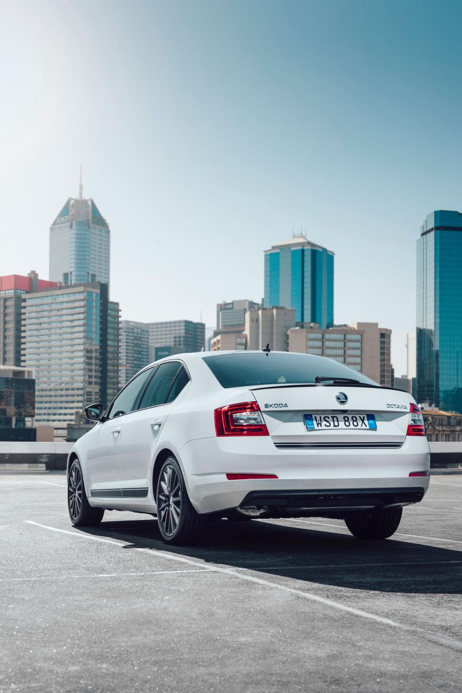  Skoda Octavia Sports Pack 2016 года  (AU) (фото 2 из 27)